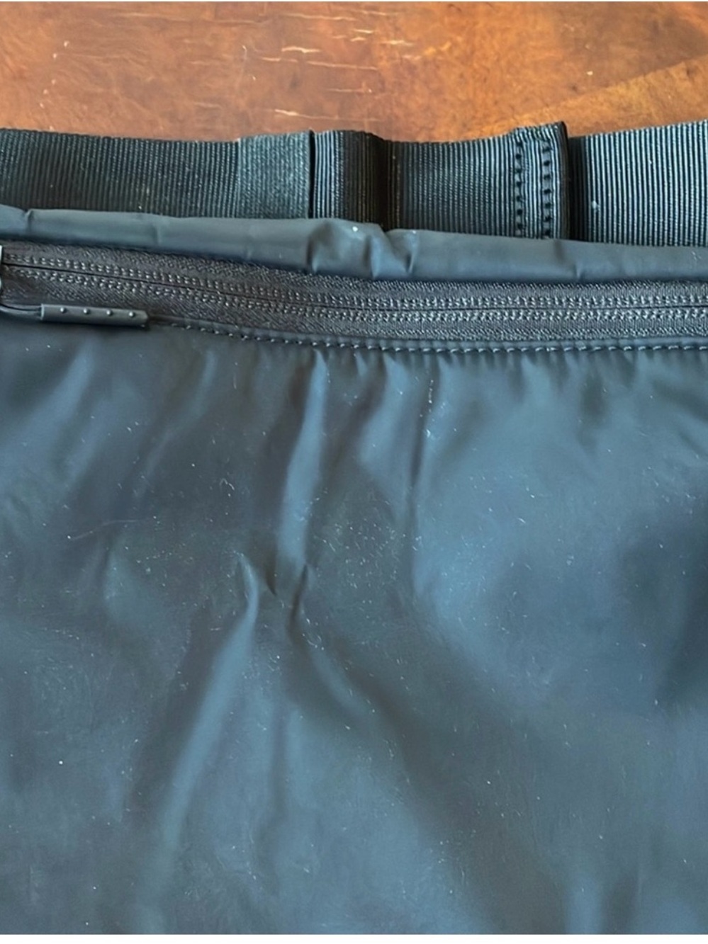 lululemon athletica large Black Crossbody Waist Bag - Picture 3 of 8